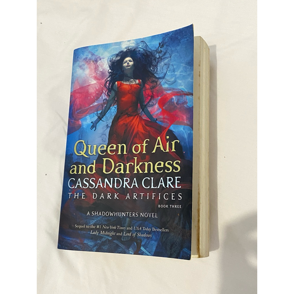 queen of air and darkness preloved