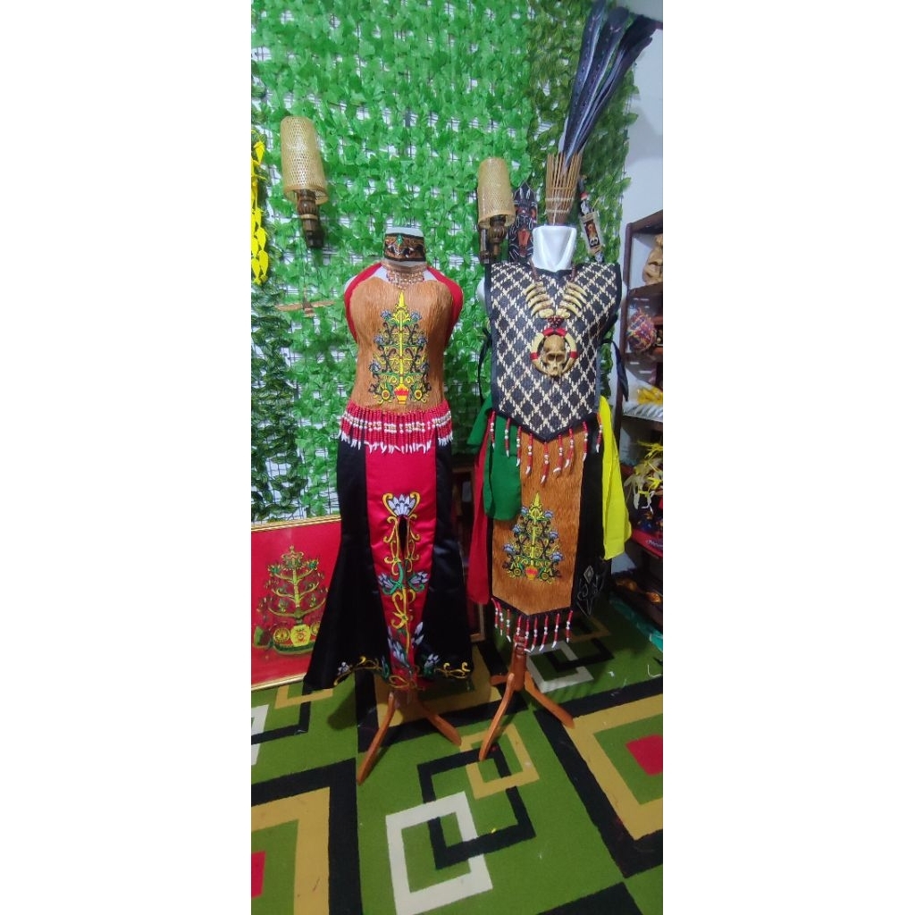 sepasang baju adat dayak kalteng fullset