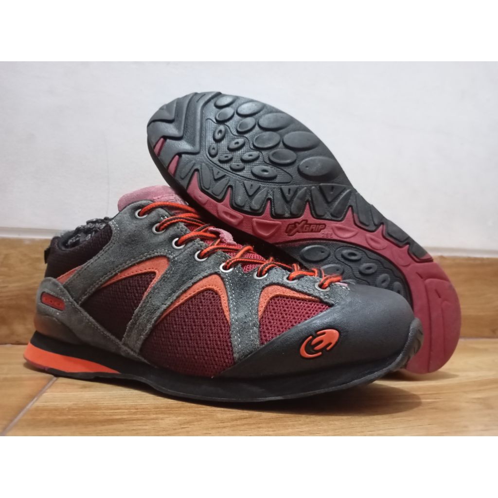 sepatu outdoor/hiking Eider gore-tex