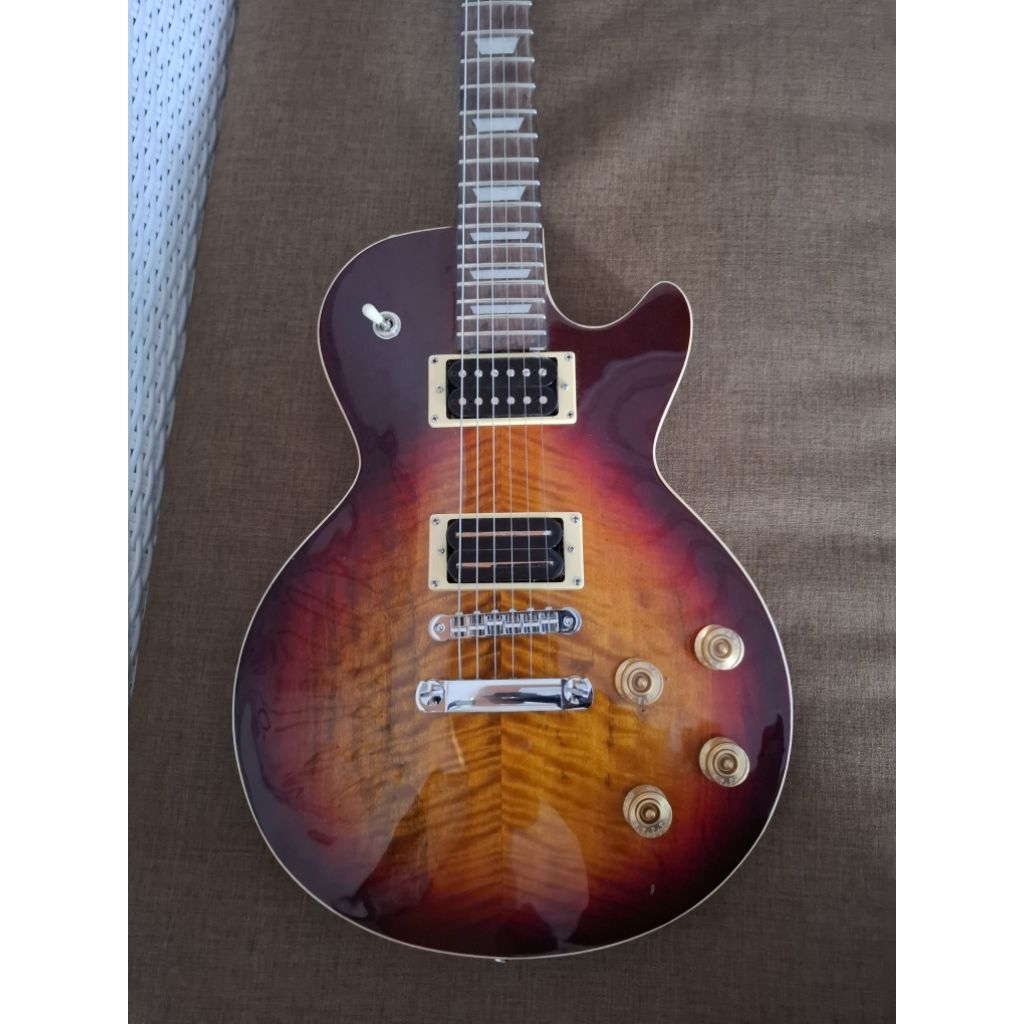 gibson les paul standard/gitar model gibson/lespaul sunburst