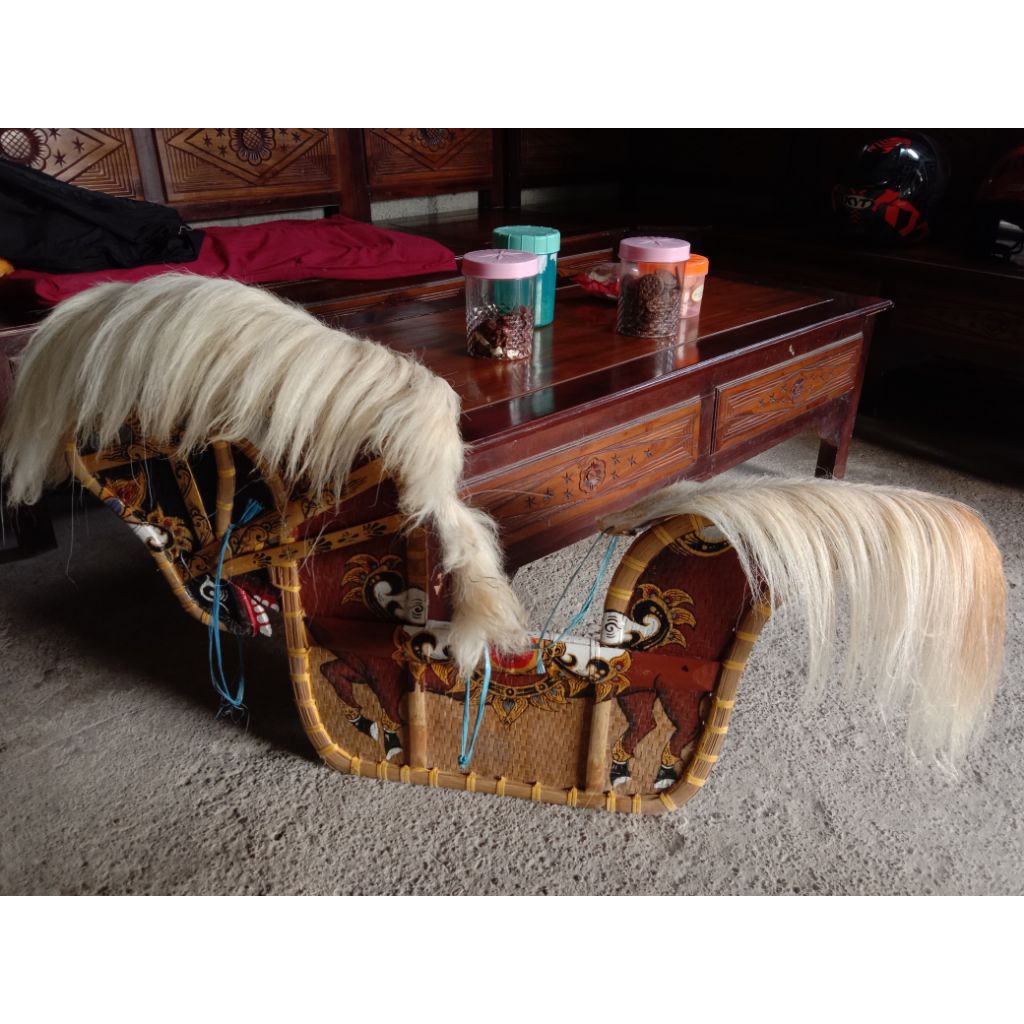 ekor kuda suri kuda putih uk standart