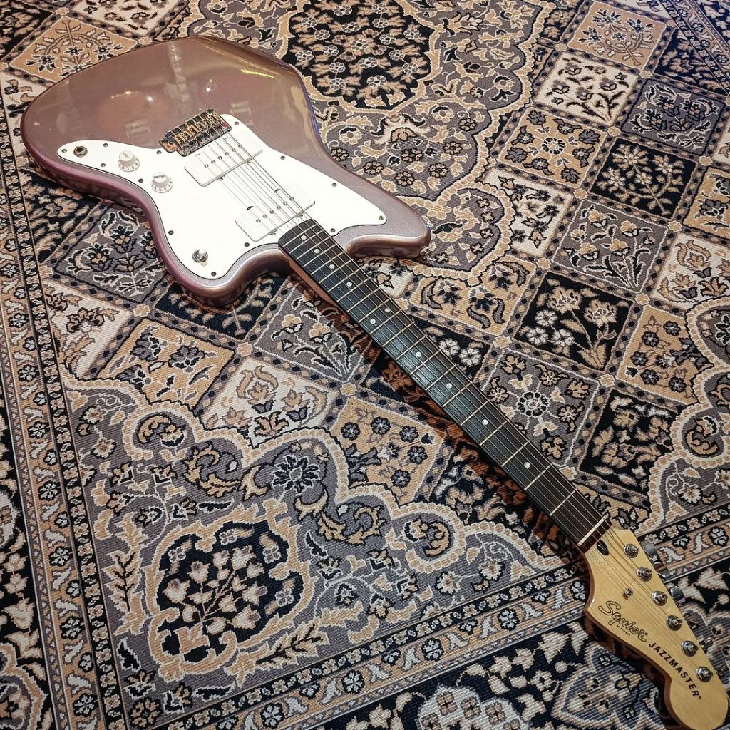 Squier Affinity Series Jazzmaster Burgundy Mist