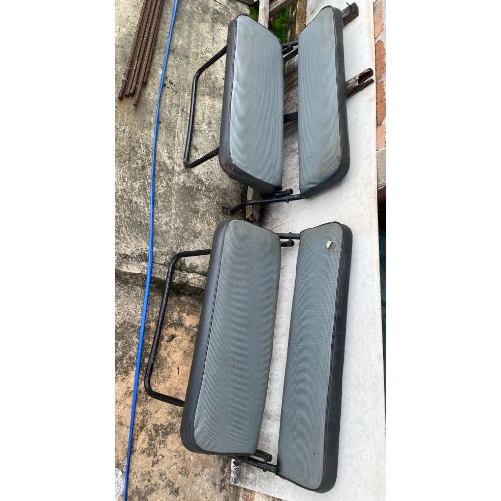 Jok Belakang Jimny Katana Hadap Samping Original Berfungsi Baik