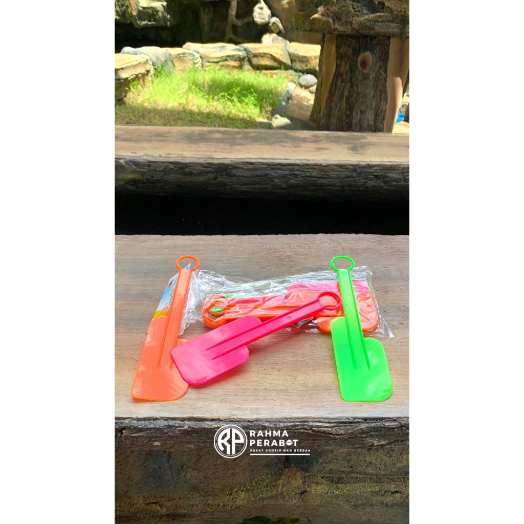 1 Lusin Solet Plastik Serbaguna Warna Acak 1 lusin solet multifungsi