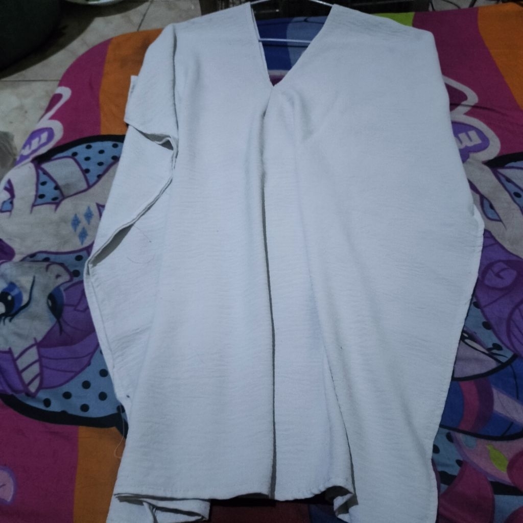 blouse pl putih
