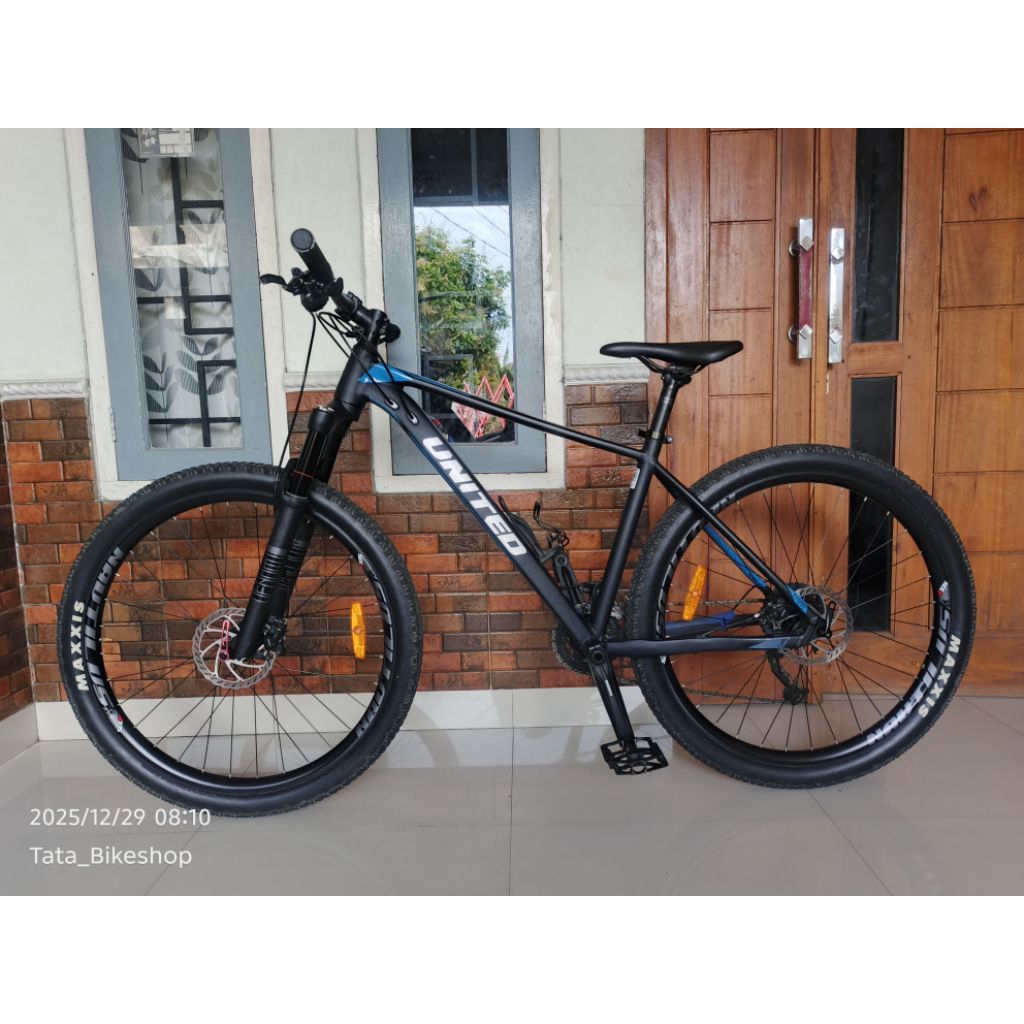United Clovis 5.00 scond good cobdition