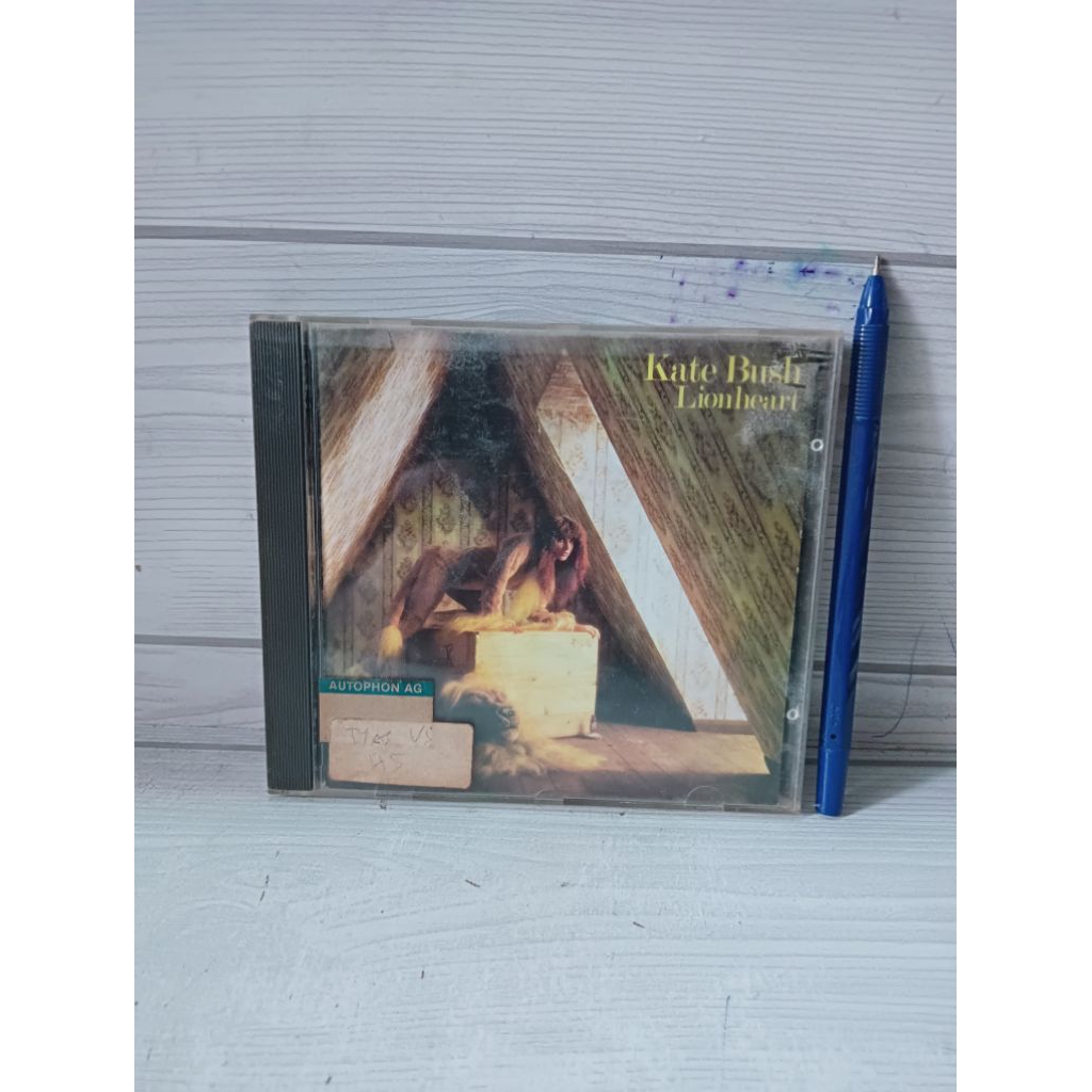 KASET CD KATE BUSH:LIONHEART