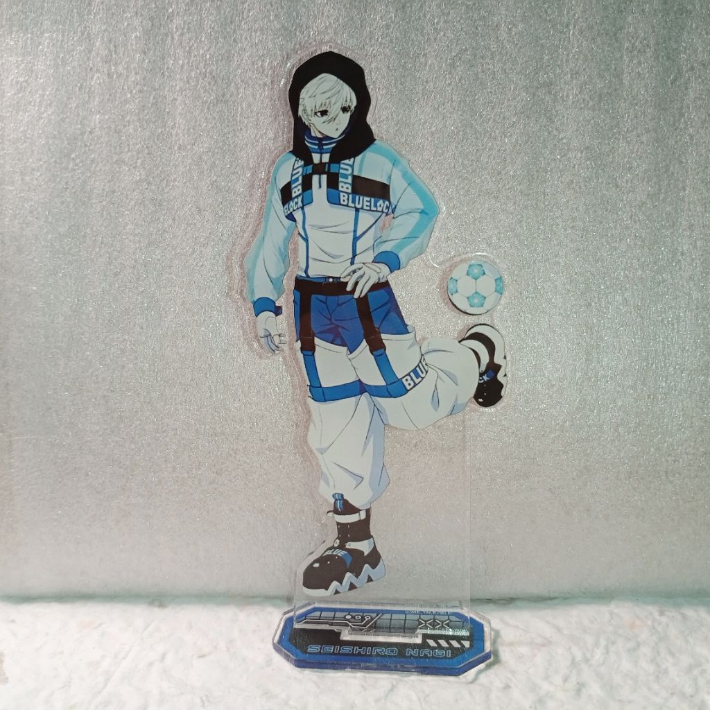 Standee Seishiro Nagi Bluelock pajangan akrilik standing figure Nagi Bluelock