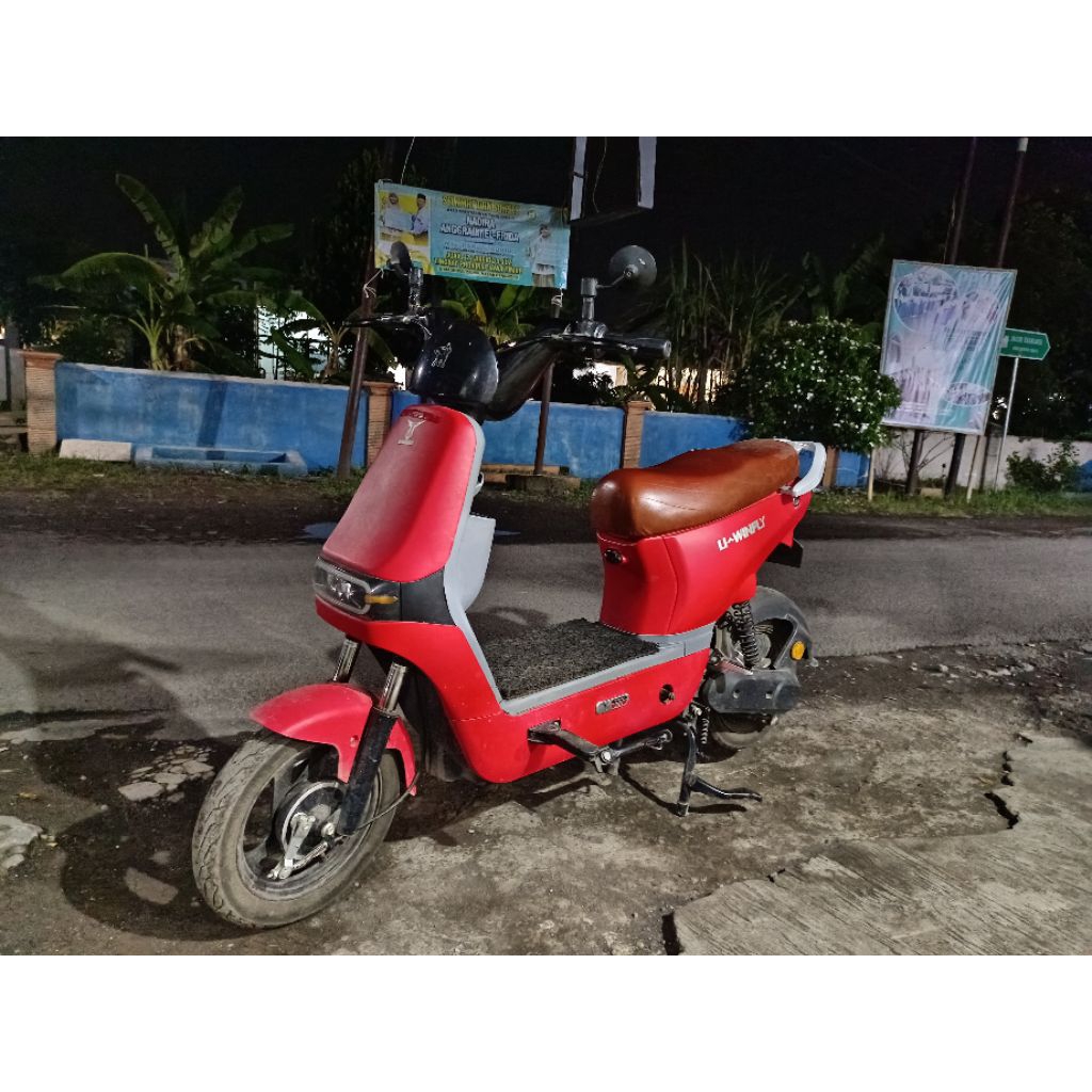 Sepeda listrik Uwinfly d8s