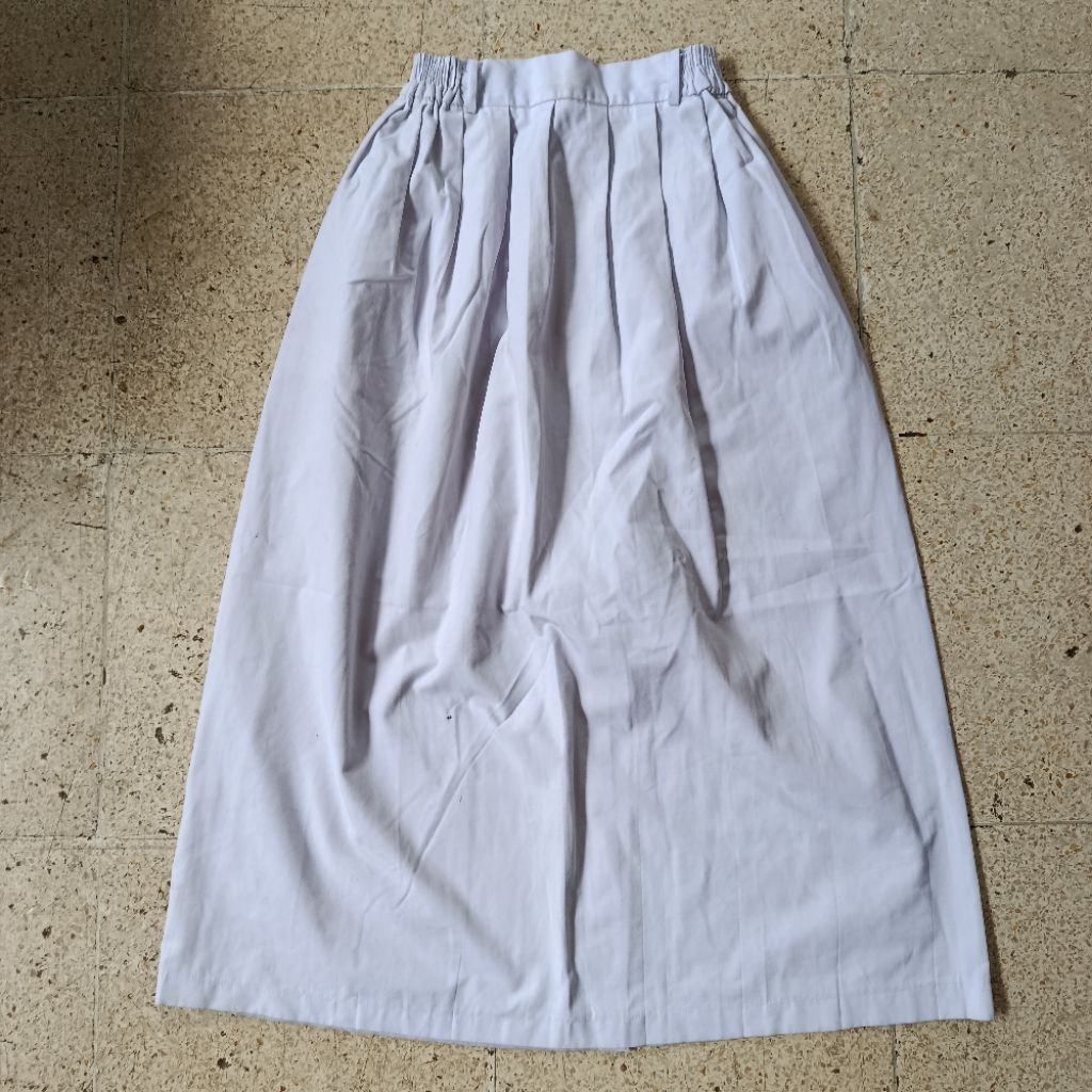 PL rok sekolah putih merk seragam / eagle 74