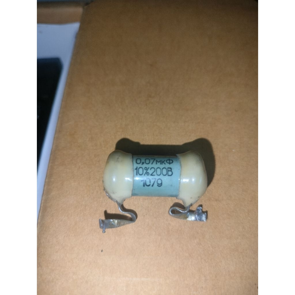 Capacitor KGB-I sikatrop paper Soviet vintage 0.07uf/70nf/500v/10% bodi bahan kramik