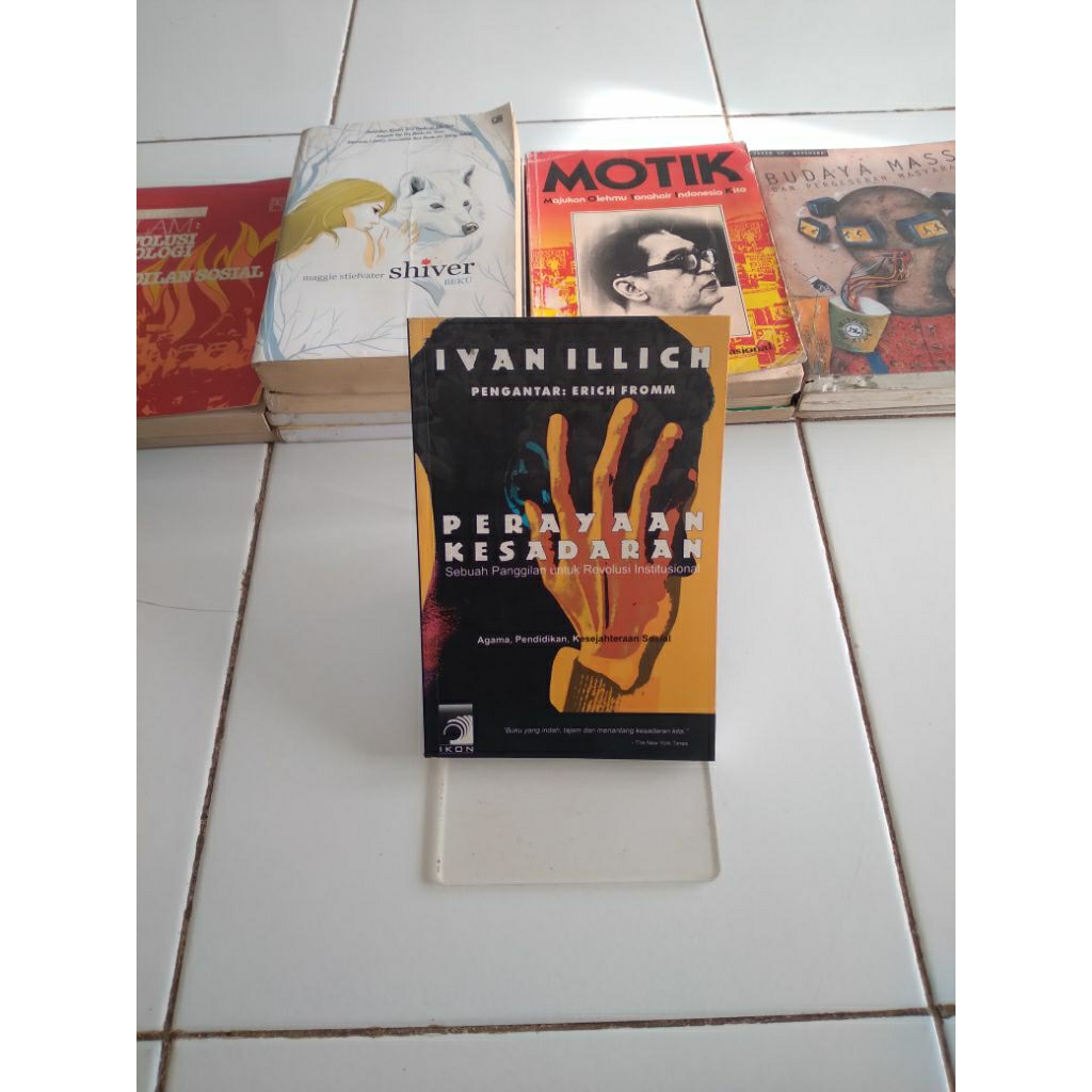 perayaan kesadaran ivan illich