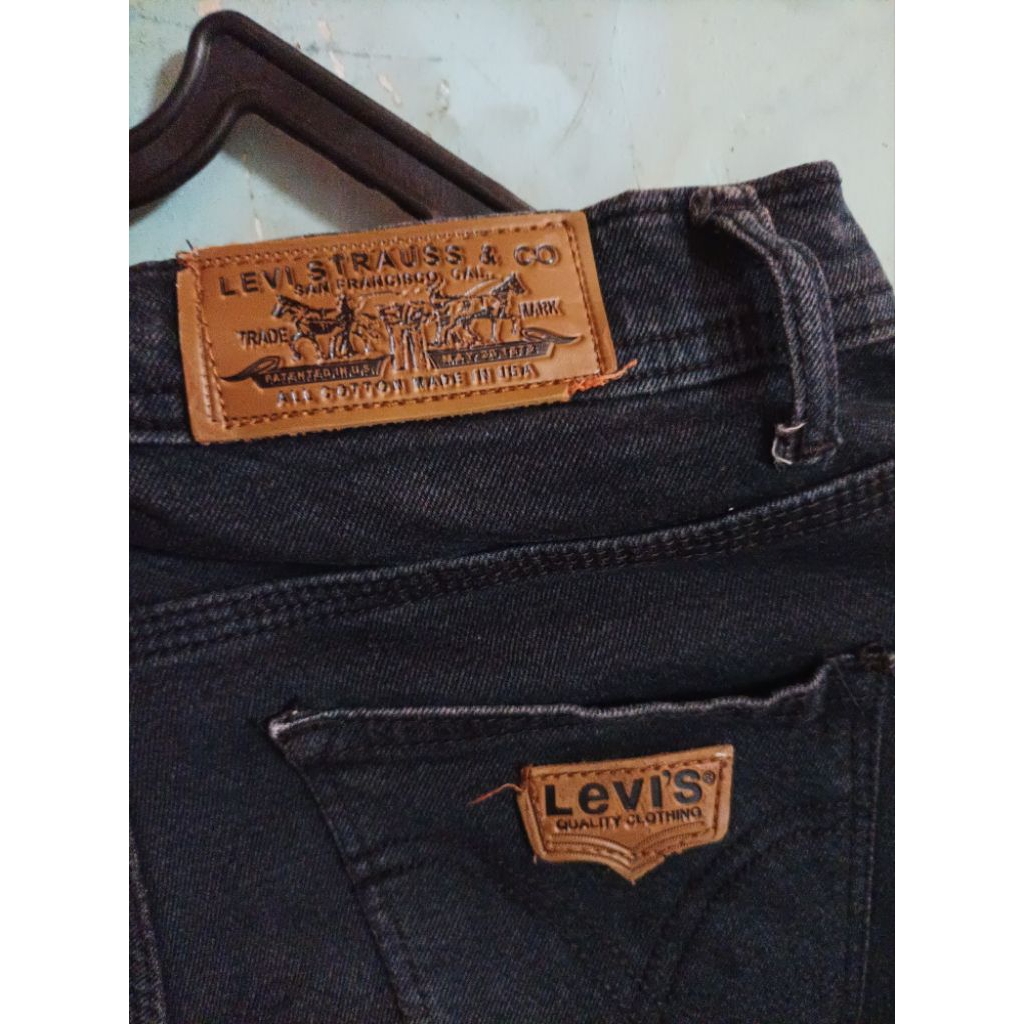 celana jeans/levis bekas wanita