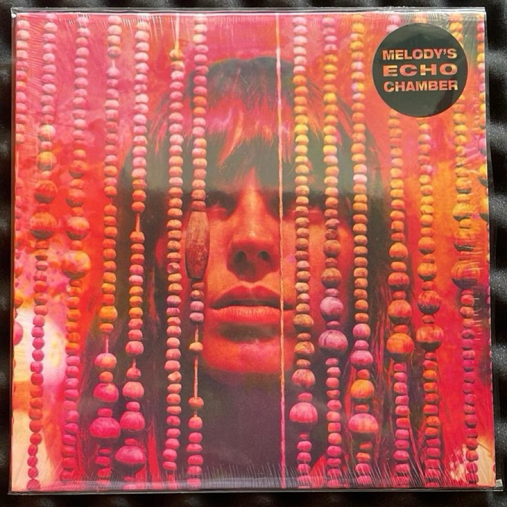 Piringan Hitam Vinyl Melody’s Echo Chamber