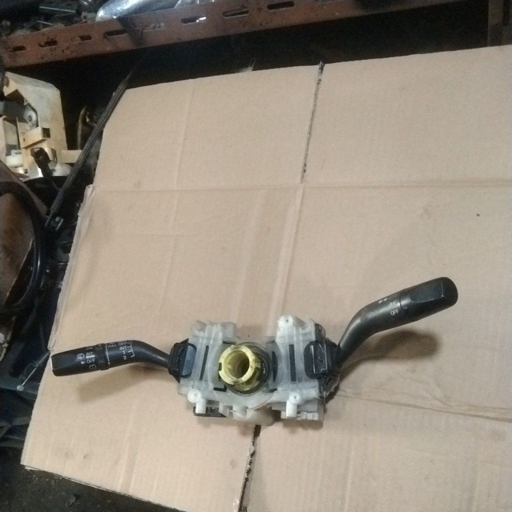 SAKLAR LAMPU SAIN KOMBINASI FORD ESCAPE TRIBUTE COPOTAN GARANSI