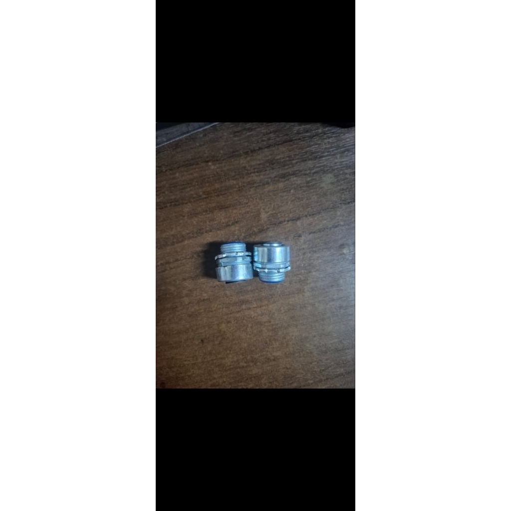 Connector to Box Flexible metal conduit 1/2"