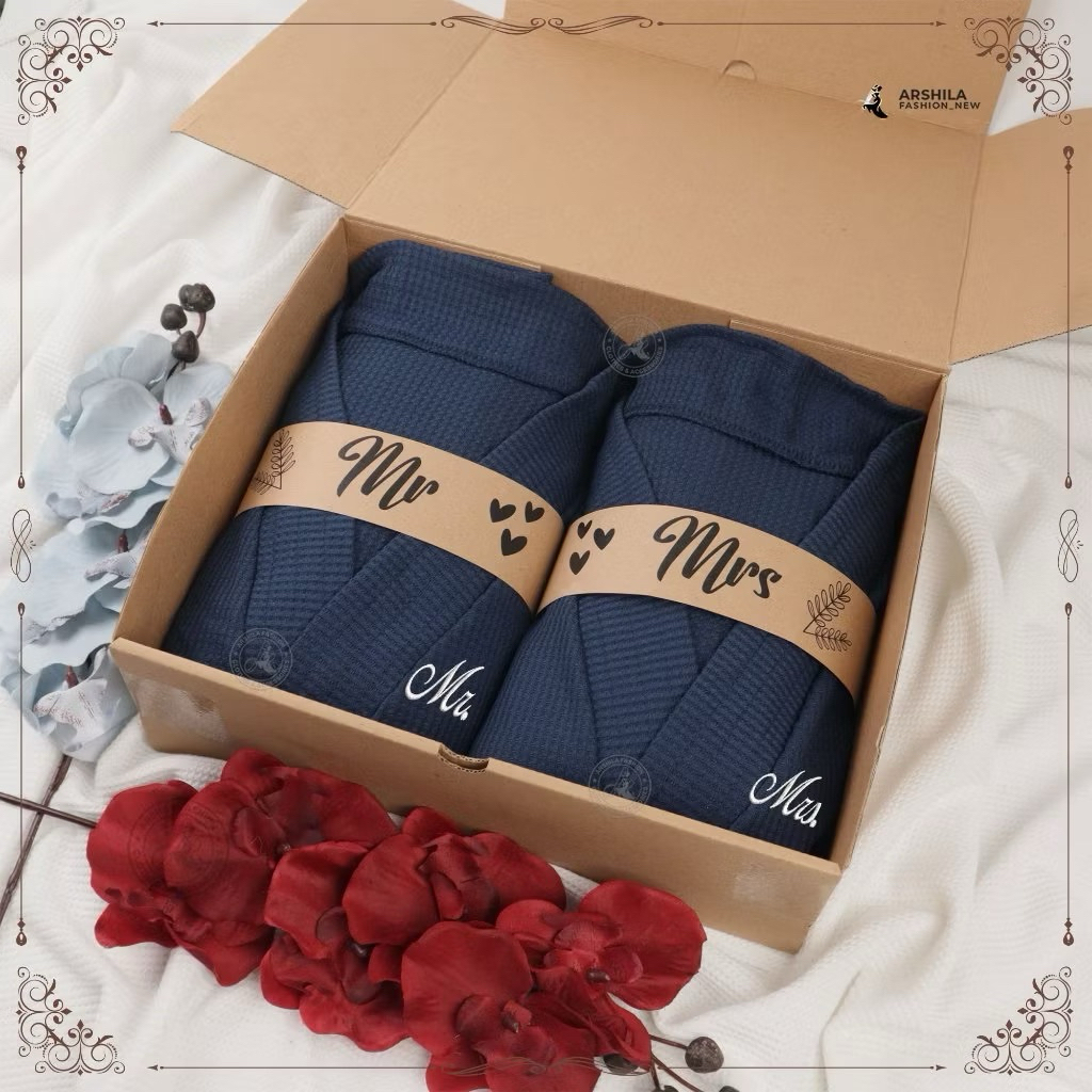Hampers Kimono Handuk Waffle Couple Bordir Nama Inisial/Handuk Kimono Kado Pernikahan Sovenir