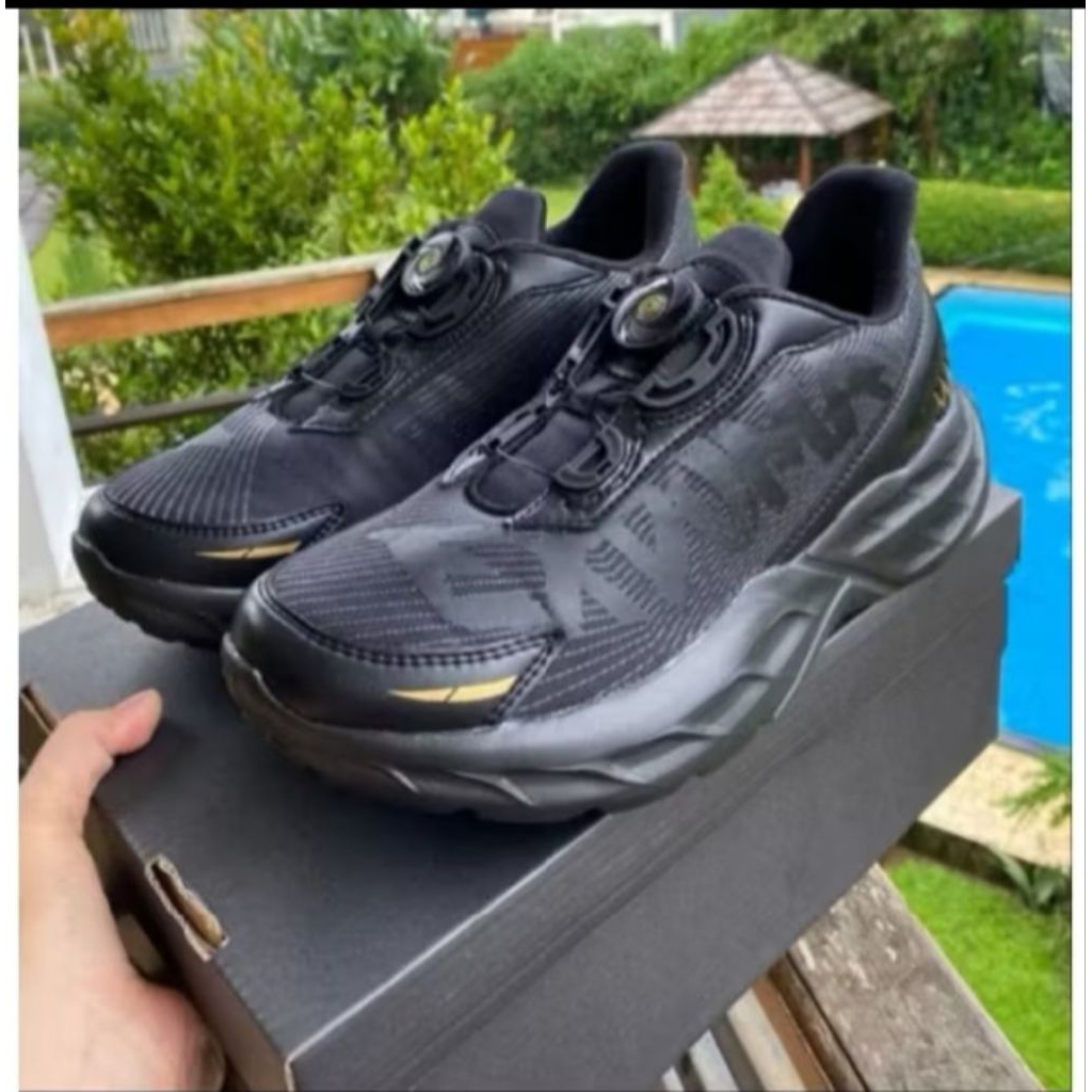 Sepatu Exduma Tali Putar