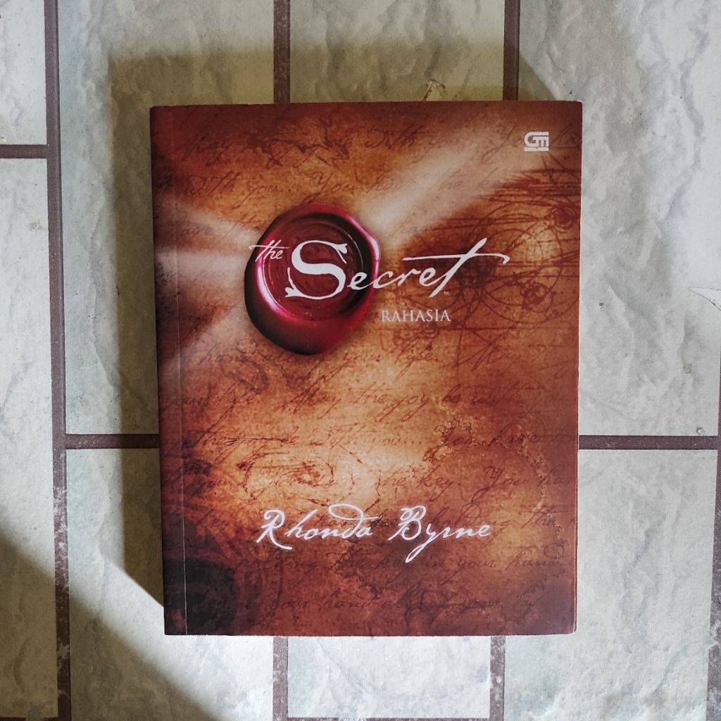 Buku The secret - Rhonda byrne original bahasa indonesia (law of affirmation)