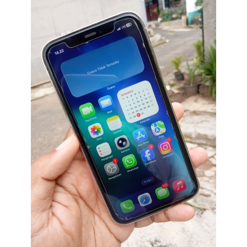 Iphone 11 custom housing