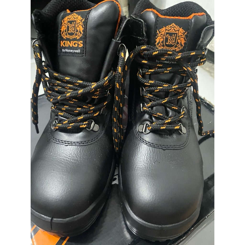 Sepatu safety King’s ukuran 42