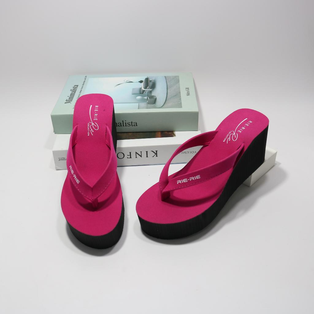 Sandal Wanita Wedges Spon Beludru Tinggi 9 cm Fashion Terbaru 2026