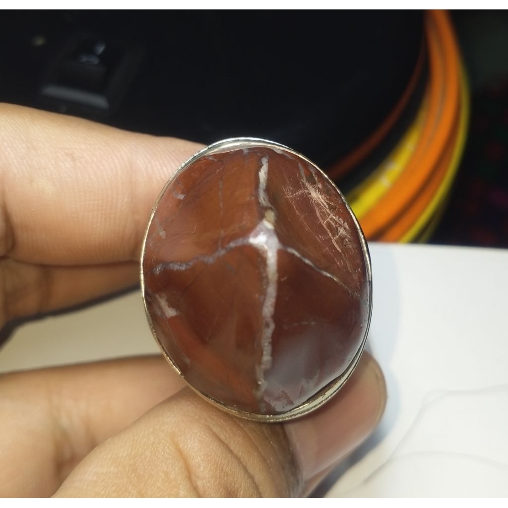 Batu tapak jalak jesper ati ayam