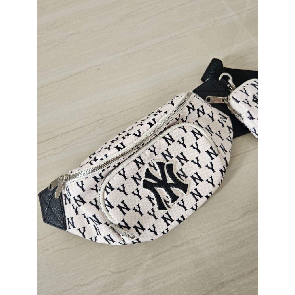 (Preloved) MLB Waist Bag