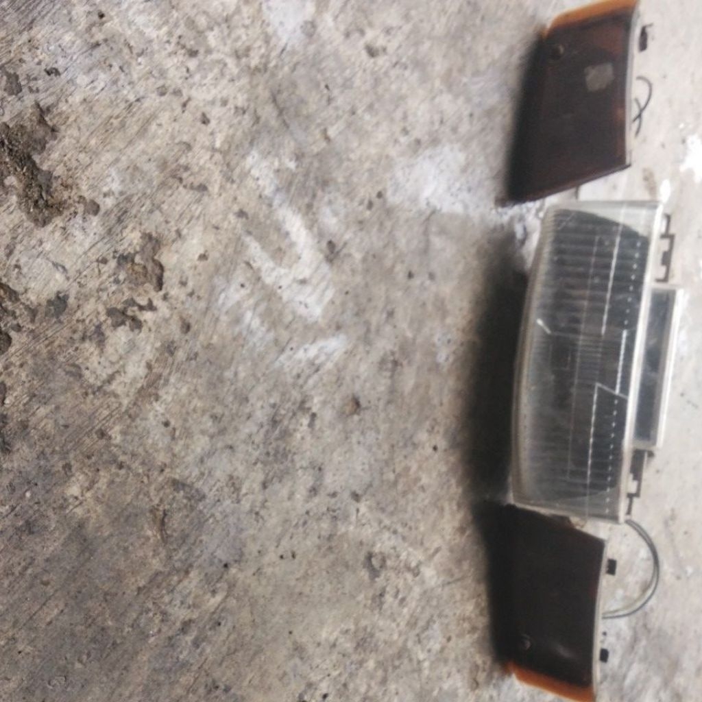 reflektor lampu depan set sein kanan kiri Suzuki tornado Shogun lama