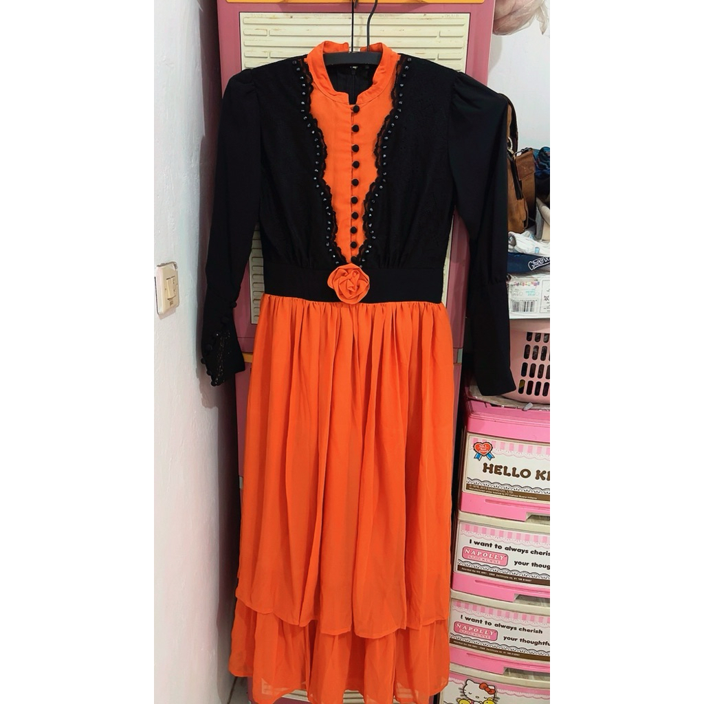 Gaun dress pesta preloved LD 100 PB 142cm