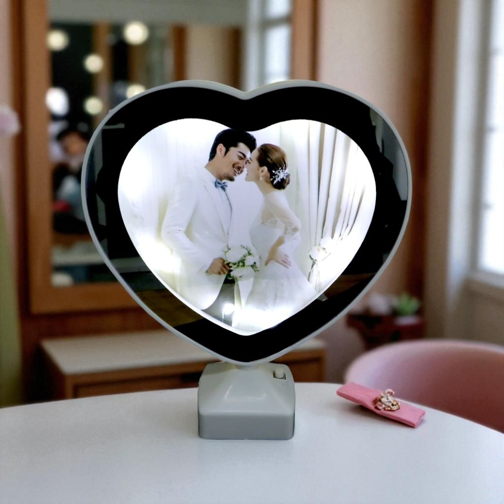 Cermin Make Up Heart Shaped Magic Mirror Table LED - 7CHZMAWH