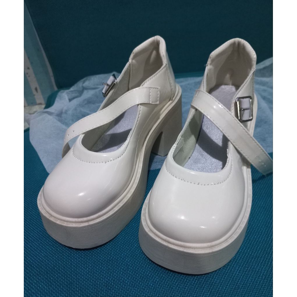 (Preloved) Sepatu Mary Jane Beige