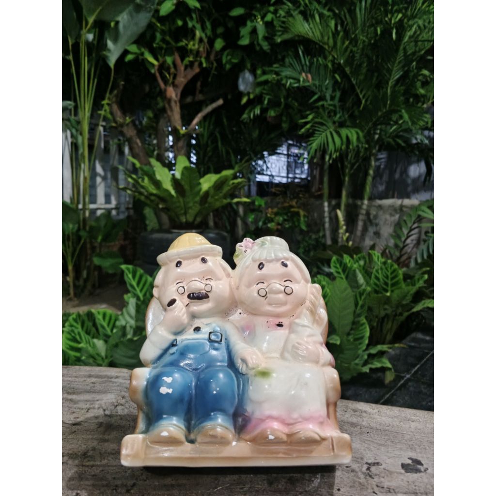 Hiasan patung Keramik