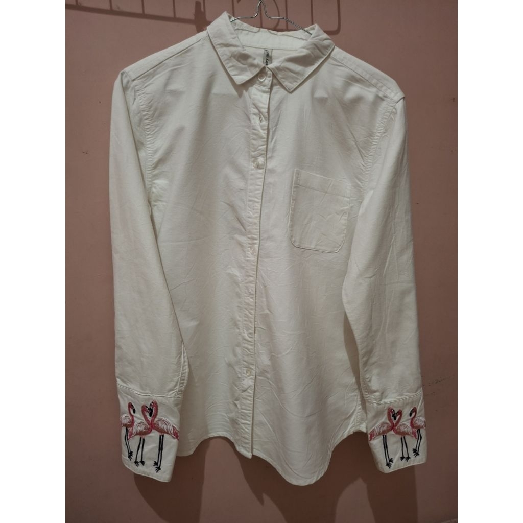 Preloved kemeja putih bordir