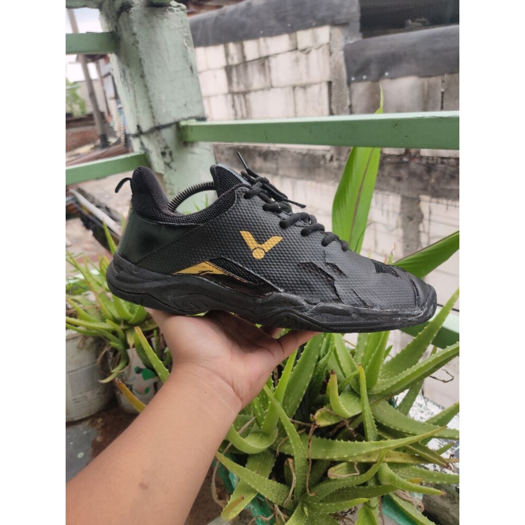 Victor A660ID Sepatu Badminton Sneakers Black Size 43