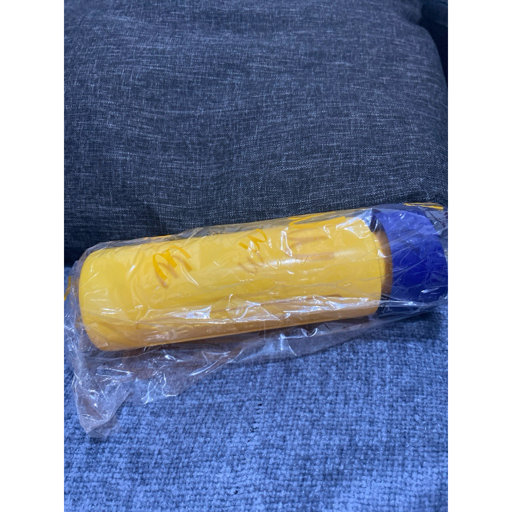 Botol minum hadia MCD masih segel baru