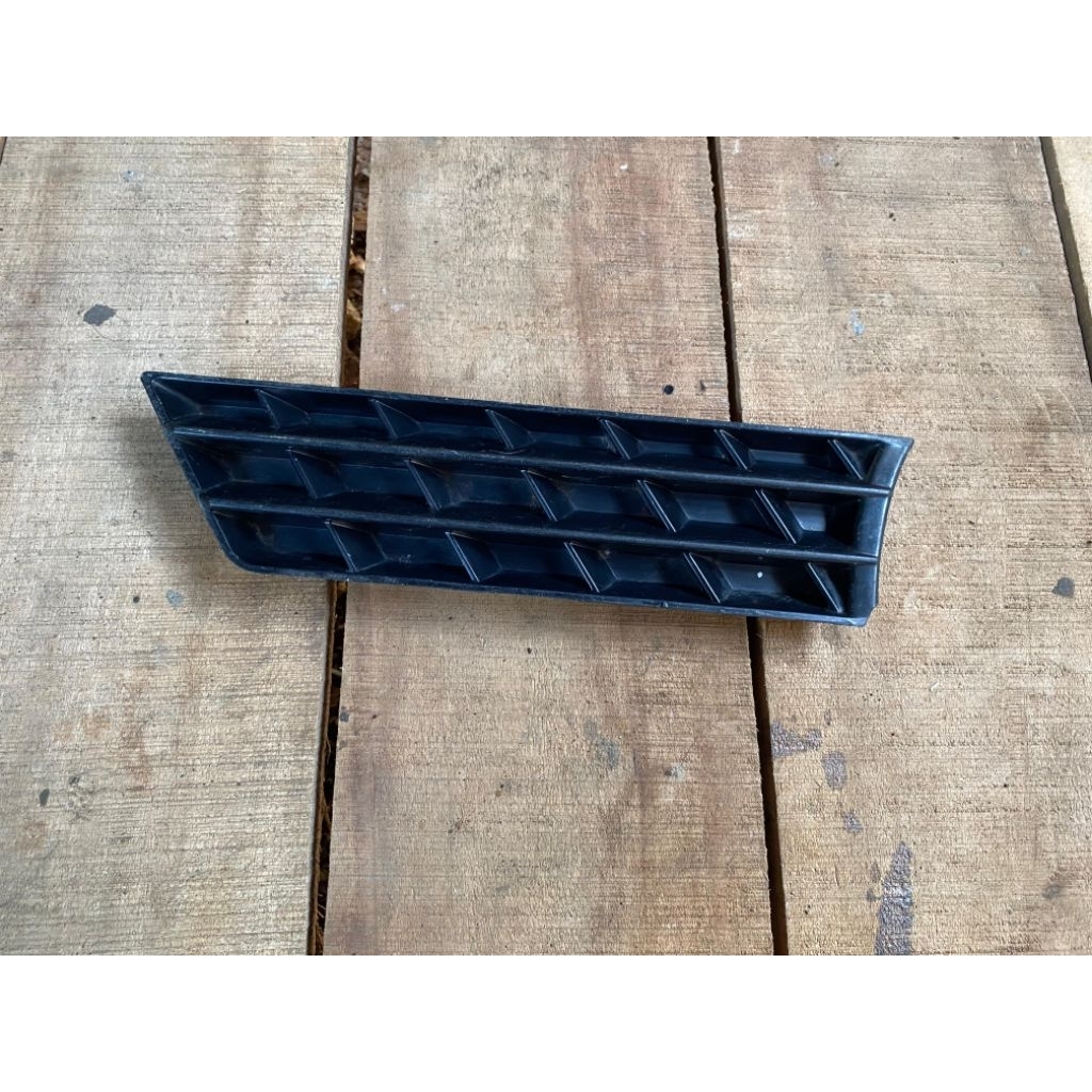 Grill gril depan Mitsubishi T120 ss original