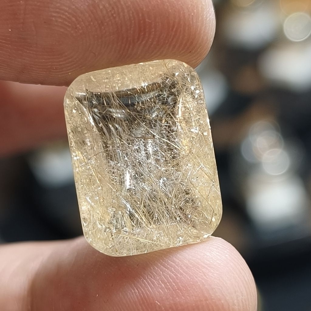 BATU KECUBUNG RAMBUT SEDANA PUTIH  19x14x9 mm