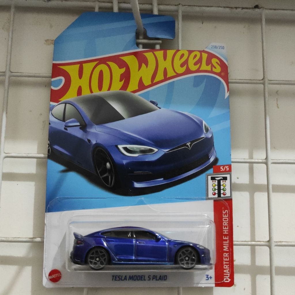 hot wheels tesla model s plaid