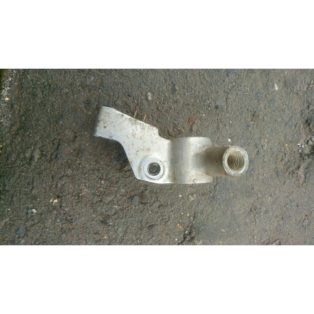 breket dudukan hendel rem belakang + switch rem mio sporty/smile original