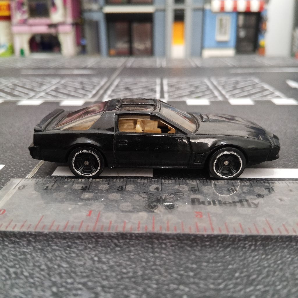 HOT WHEELS LOOSE KITT HITAM