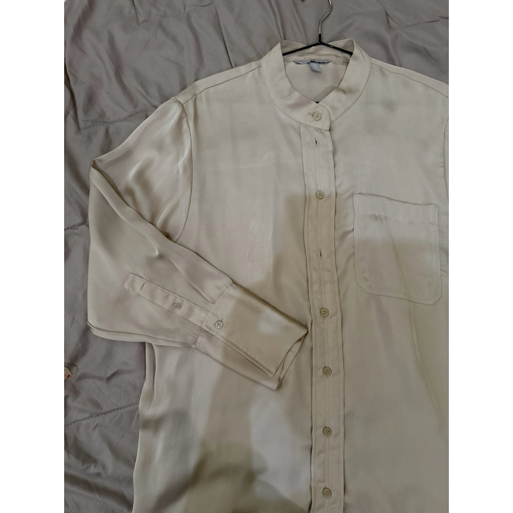 [preloved] kemeja satin silk H&M