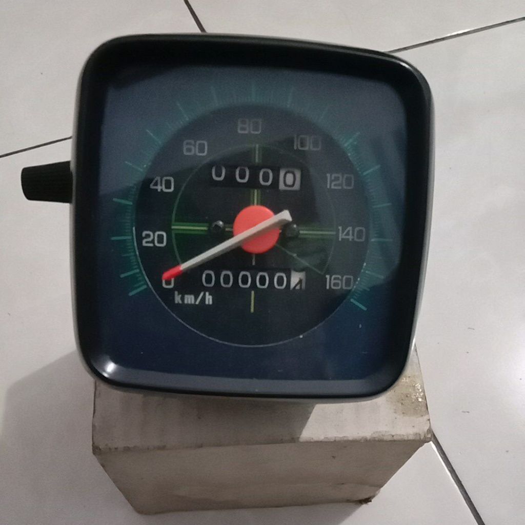 Speedometer Suzuki TRS