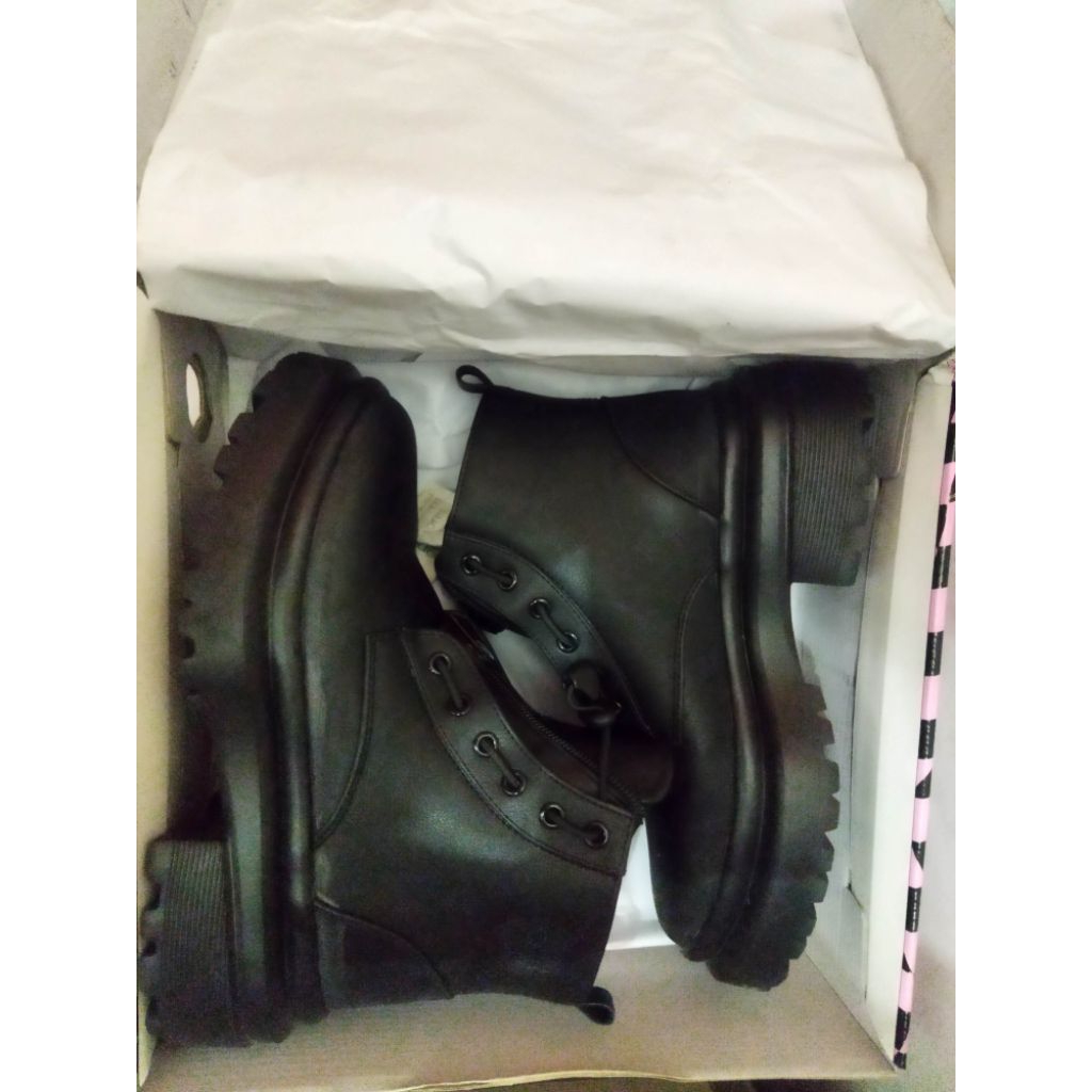 Noerra Boots Adorable Project