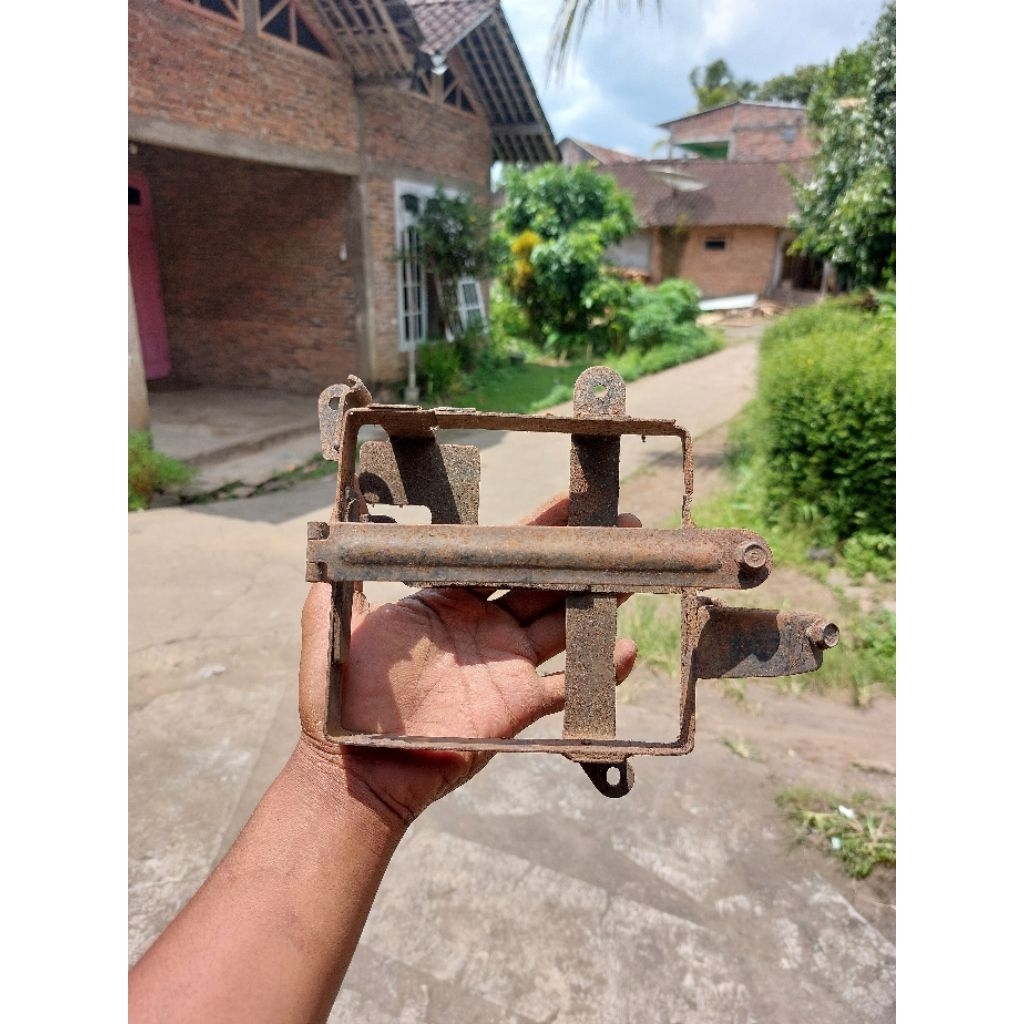 Tempat Aki Wadah Aki Honda Tiger Original