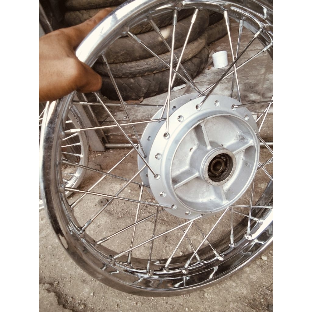 velg belakang ring 14 tapak lebar Supra fit new karisma Revo absolut Revo lama fi blaf Lama