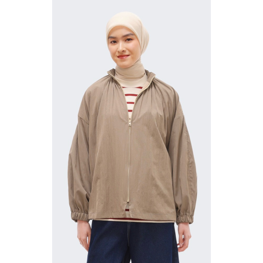 Bellamy Jacket Riamiranda Travel Atasan Wanita RM Jaket Ria Miranda