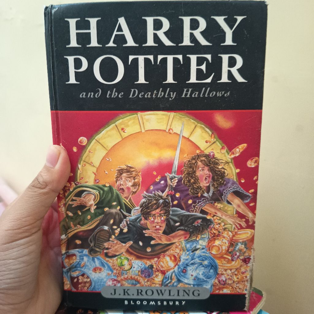 Harry Potter and the Deathly Hallows Hard cover