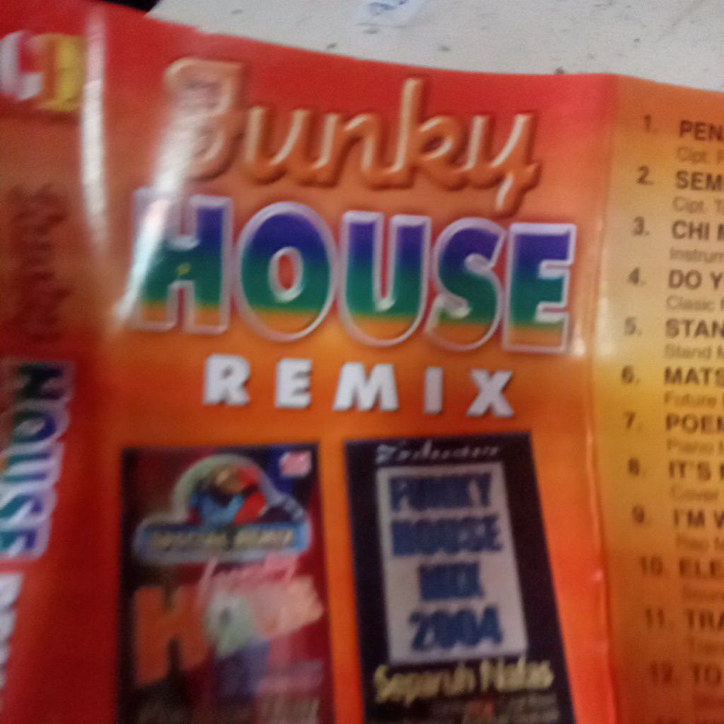 kaset pita FUNKY HOUSE REMIX H263