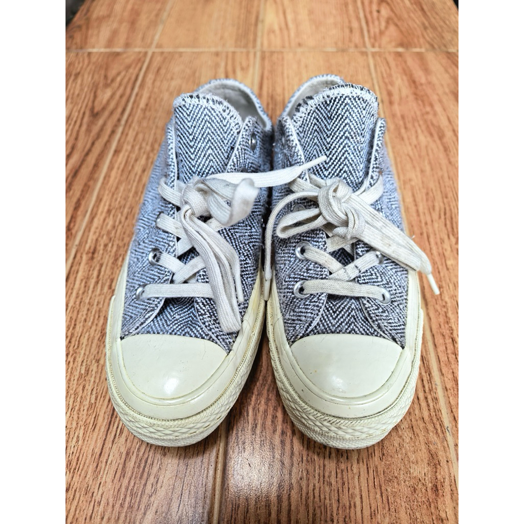 Preloved Sepatu Cewek Wanita Branded Converse Shoes